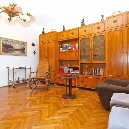 Paulina 1347 Daire *