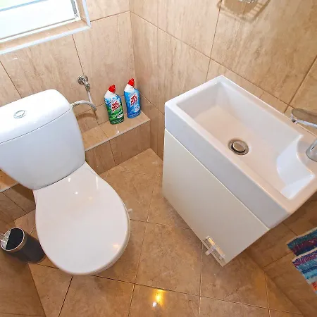 Paulina 1347 Apartman Póla